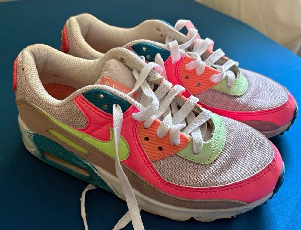 Nike Air Max 90 Highlight Volt Pink,Women's Low Top Lace Up Mesh DC1865-600, 7.5